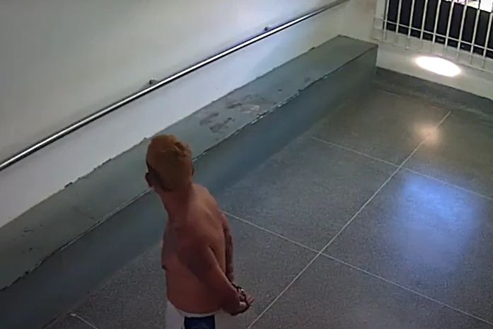 Vídeo: suspeito de homicídio foge do IML enquanto esperava para realizar exame