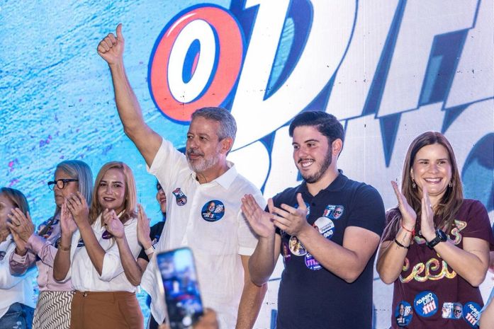 Arthur Lira inaugura comitê em Maceió com grande mobilização de prefeitos, lideranças e apoiadores
