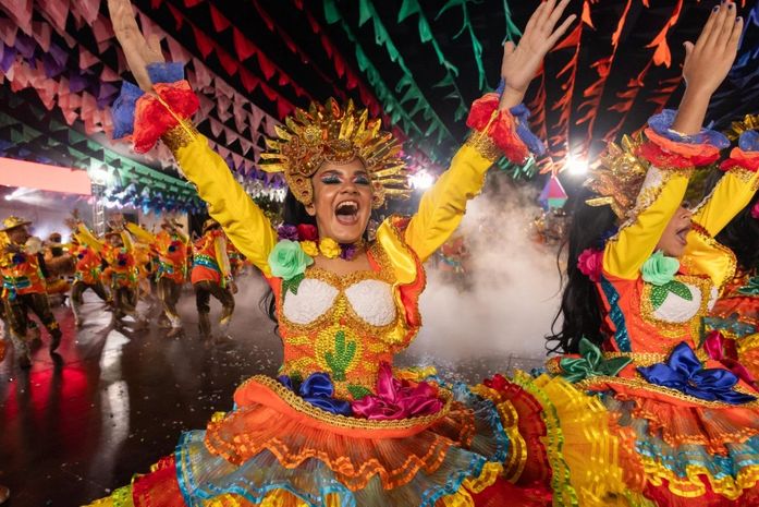 São João Raiz: Quadrilhas juninas se apresentam na primeira noite de Festival