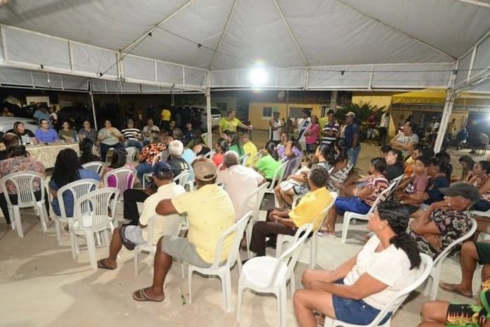 Prefeita ouve reivindicações na zona rural durante programa Governo nas Comunidades