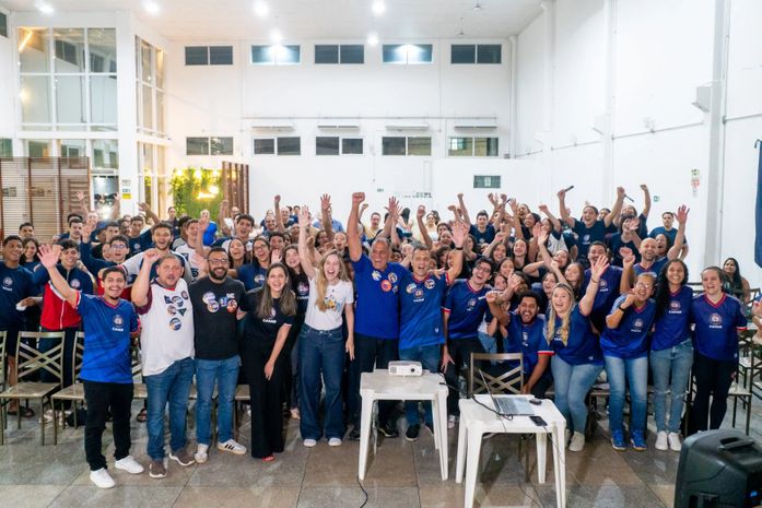 Cibele Moura é reconhecida pelo apoio histórico ao esporte amador e recebida por centenas de pessoas em bairros da capital