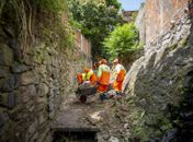 Ação do Brota na Grota devolve acesso a moradores da comunidade do Bolão
