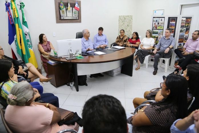 Teófilo empossa membros do Conselho Municipal de Previdência Social