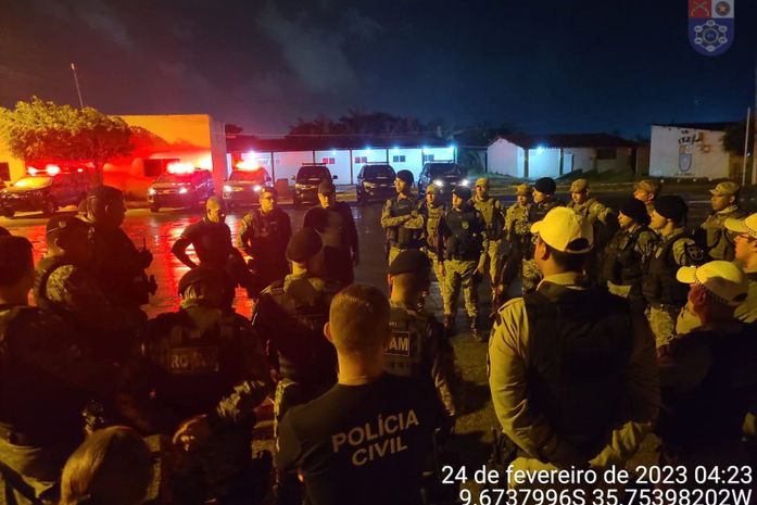 Operação cumpre mandados contra acusados de tráfico de drogas e homicídios, em Maceió