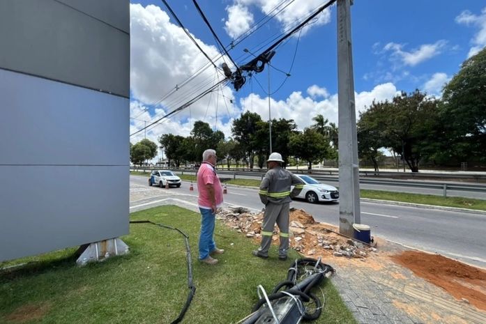 Manutenção da Equatorial ocasiona problemas de circulação na Durval de Góes Monteiro