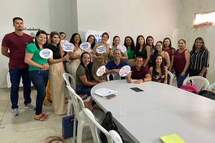 Tainá Veiga participa de reunião com equipe pedagógica para definir alinhamentos sobre o SAEB 2023
