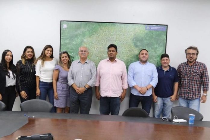 Prefeito Rogério Teófilo garante apoio a serviço de ressocialização