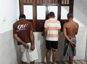 Dois homens são presos e um menor apreendido
