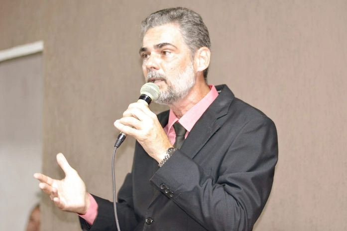 Henrique Lopes toma posse no Sindicato dos Trabalhadores da ALE e promete atuação em defesa de diretos coletivos
