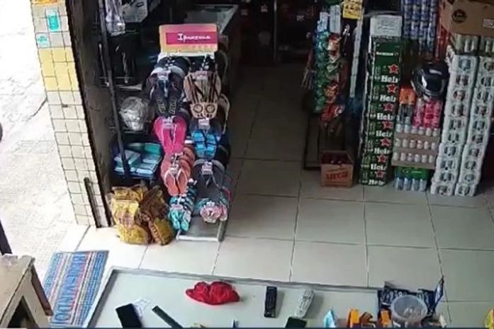 Empresário salva criança engasgada com técnica de primeiros socorros no Rio Largo