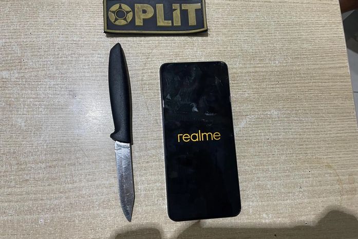 Jovem é preso e adolescente apreendido por roubo em Cruz das Almas