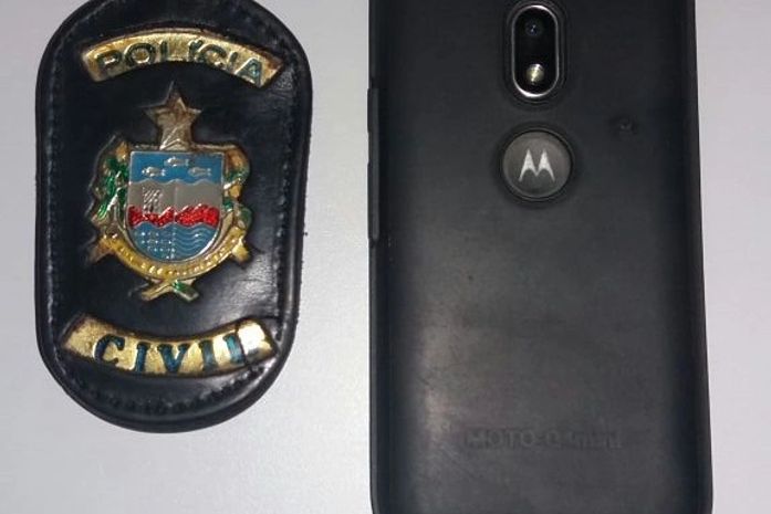 PC recupera celular furtado dentro de sala de aula em escola pública