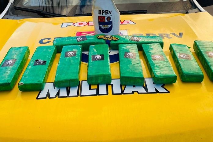 Com denúncia de suspeito distribuindo drogas, polícia apreende 8kg de maconha dentro de carro