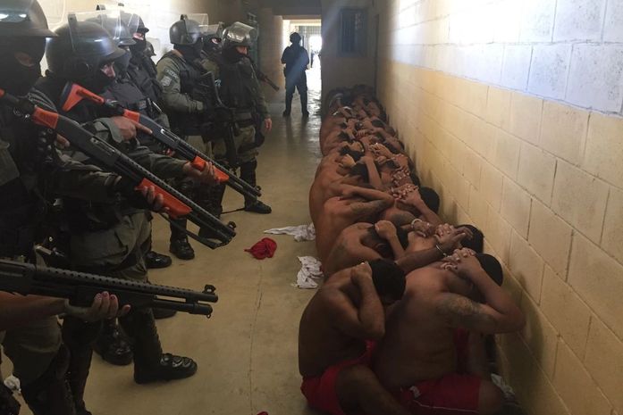 Detentos ligados a facções são transferidos