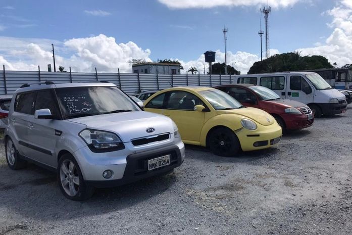 Veículos que serão leiloados podem ser visitados até quarta-feira
