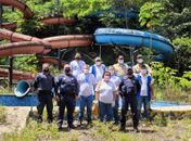 Agentes de endemias monitoram focos de dengue no antigo Ecopark, na Serraria