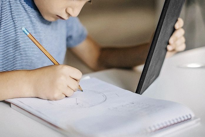 Lei determina pagamento de multa a estudantes que deteriorarem patrimônio público