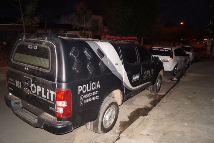 Polícia (Oplit)