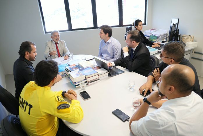 Bicicletas e patinetes elétricos:MPAL realiza audiência pública com DMTT, Semsc e empresa Jet para solucionar problemas
