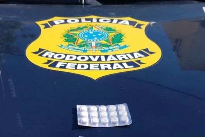 PRF em AL autua motorista de caminhão que portava ilegalmente anfetamina na BR-101