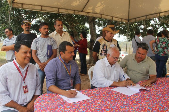 Prefeitura de Arapiraca assina acordo com o BNB e beneficia a agricultura familiar