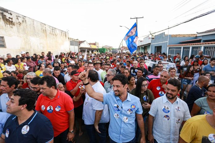 Rodrigo Cunha recebe apoio dos prefeitos de Girau do Ponciano e Coité do Noia, em caminhada e comício no Agreste