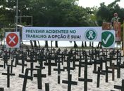 Ato simbólico lembra número de acidentes de trabalho registrados em Alagoas