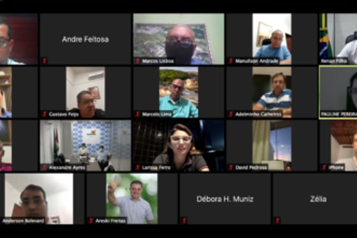 Renan Filho em reunião virtual com prefeitos alagoanos