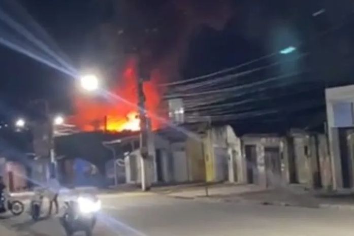 Incêndio destrói oficina em São Miguel dos Campos e proprietário faz vaquinha para reconstruir negócio