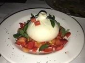 Burrata - R$ 30,00