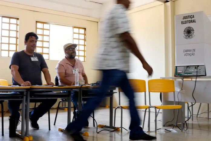 Cerca de 158,7 milhões de eleitores vão às urnas em todo o país