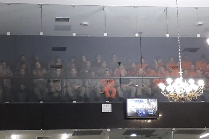 Militares acompanharam a sessão