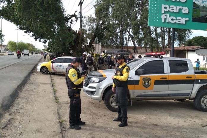 Operação cumpre decreto sobre transporte complementar