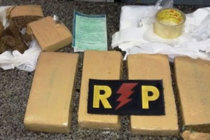 Após denúncia, polícia apreende mais de 4kg de maconha dentro de apartamento na parte alta