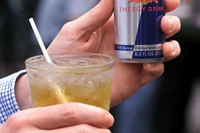 Cardiologista alerta para o consumo exagerado de energéticos durante o carnaval
