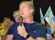 No Jacintinho, Marx Beltrão é recebido por multidão e afirma: “estamos com o povo, no caminho certo”