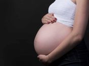 Gestante morre por coronavírus; bebê é retirado com vida e vai pra UTI