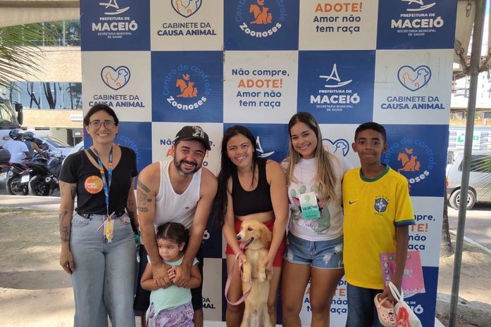 Sete animais encontram lar através da Feira de Adoção da Prefeitura de Maceió