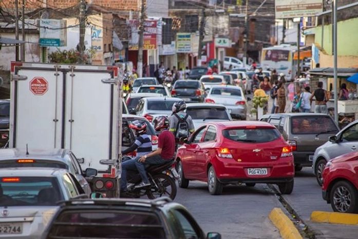 Trânsito também ficou caótico devido à greve