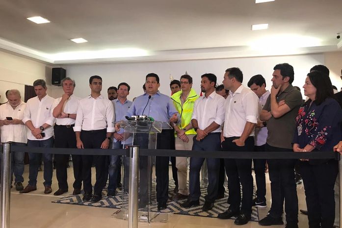 “Precisamos tentar parar de dividir o Brasil”, diz Davi Alcolumbre sobre solução para manchas