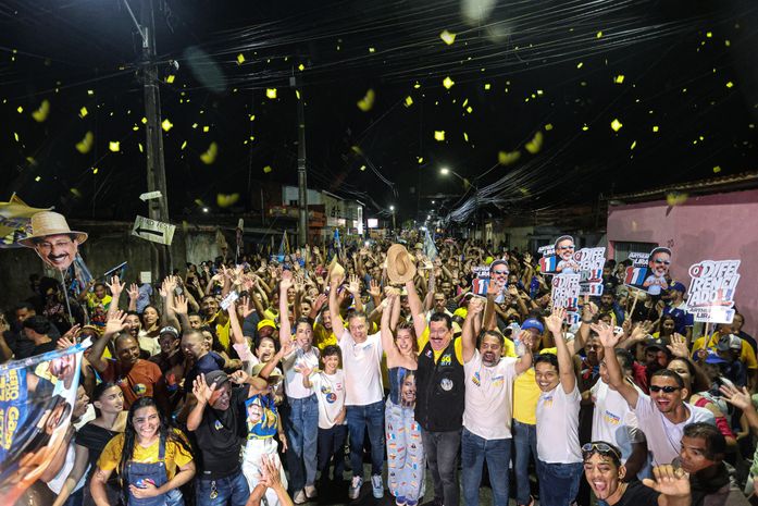 Gabi e GG reúnem mais de 25 mil pessoas no maior ato de campanha em Rio Largo