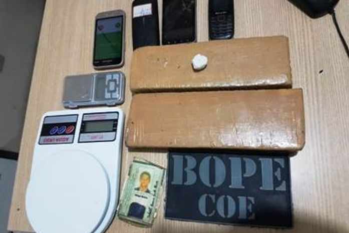 Homem é preso acusado de tráfico de entorpecentes no bairro do Pinheiro