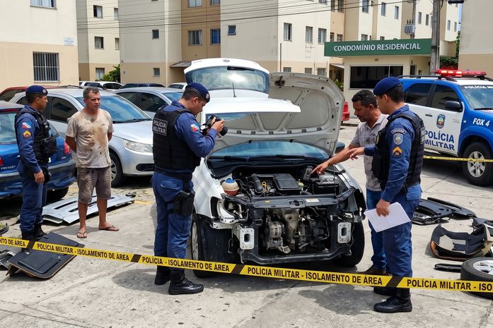 Homem é preso por desmanchar e vender peças de carro de cliente em Maceió