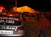 Jovem é morto na frente do irmão na porta de casa em Delmiro Gouveia