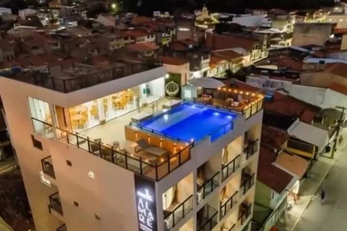 Mãe e filho morreram eletrocutados em pousada de Maragogi, confirma IML de Maceió