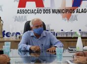 AMA defende vacinação de professores para o retorno das aulas 