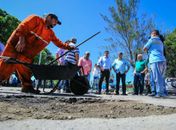 Prefeito Rui Palmeira visitou obras na Praça da Faculdade, no Prado