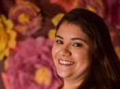 Ela precisou vender trufas para sustentar a primeira filha e hoje é dona de uma chocolateria; veja episódio