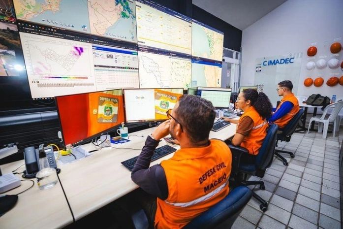 Tecnologia e monitoramento 24 horas reforçam prevenção da Defesa Civil de Maceió