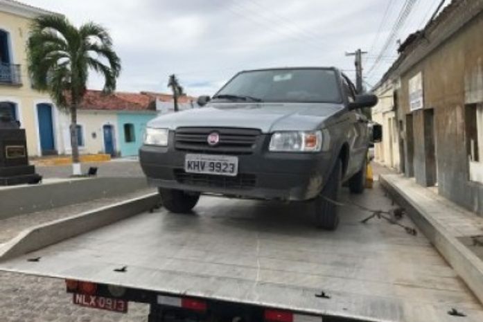 Motorista é perseguido e preso após tentar fugir de blitz em Marechal Deodoro
